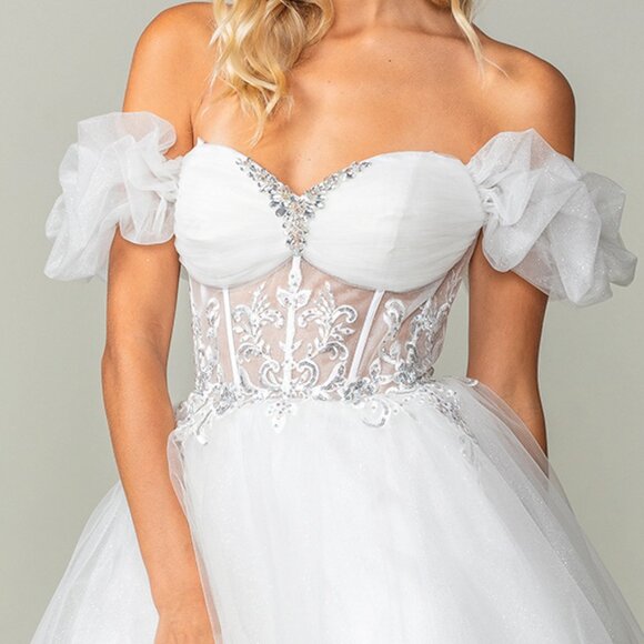 New Off White Short Modern Wedding Tulle Dress w/ Sheer Boned Bodice & DQ 3379 - Picture 8 of 9
